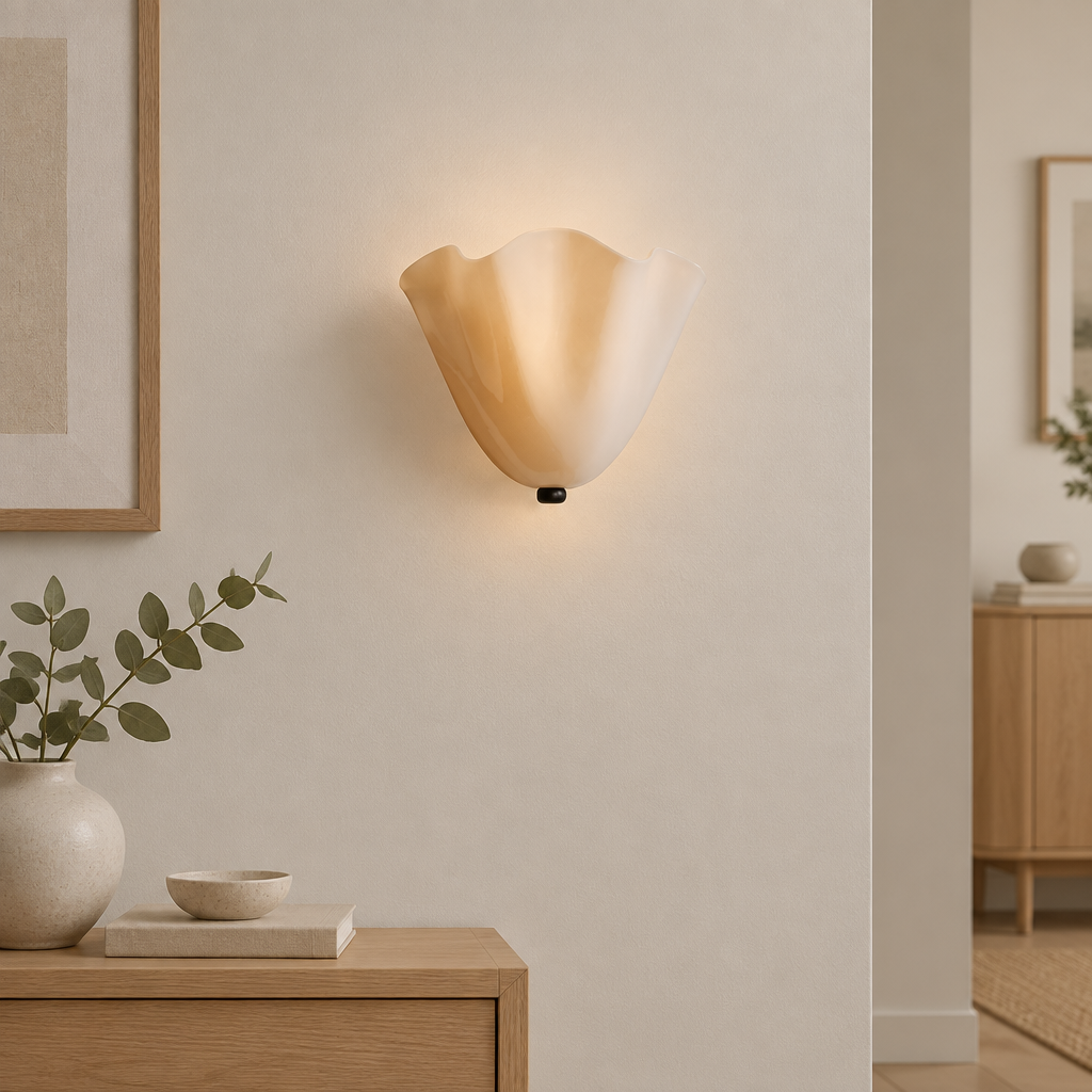 Drel amber tulip glass wall sconce, close detail